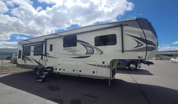 How Beneficial Is it to Buy a Used Fifth Wheel Model?